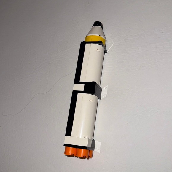 Lego Rocket - Picture 2 of 3